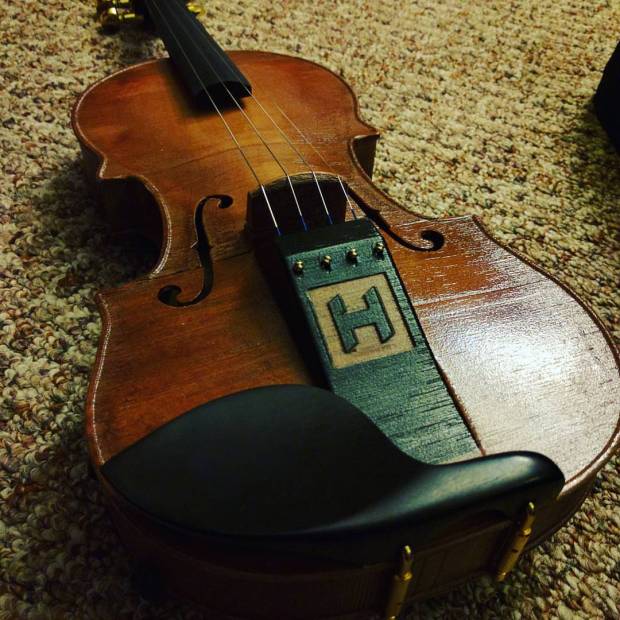 眼見為實(shí) 比原版還逼真的3D打印木質(zhì)小提琴-e鍵打印|3D打印服務(wù) 一鍵搞定
3D打印小提琴,3D打印木質(zhì)材料,3d打印打印服務(wù),3d打印3d,3d打印模型,成都3d打印店,成都3d打印公司,成都3d打印服務(wù),成都3d打印機(jī)