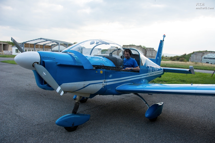 科技改變生活_如此逼真的3D打印二戰(zhàn)經(jīng)典戰(zhàn)機(jī)航模

　　3D打印戰(zhàn)斗機(jī),3D打印航模,3d打印飛機(jī)零件,3d打印飛機(jī)模型,3d打印飛機(jī)引擎,3D打印技術(shù)