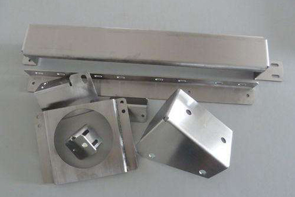 汽車鈑金對金屬材料的基本要求